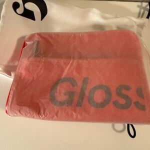 Glossier Mini Beauty Bag Atlanta Special